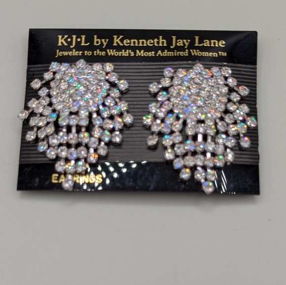 Kenneth Jay Lane Silver Earrings with Cluster Design and Chandelier Effect - Picture 6 of 9